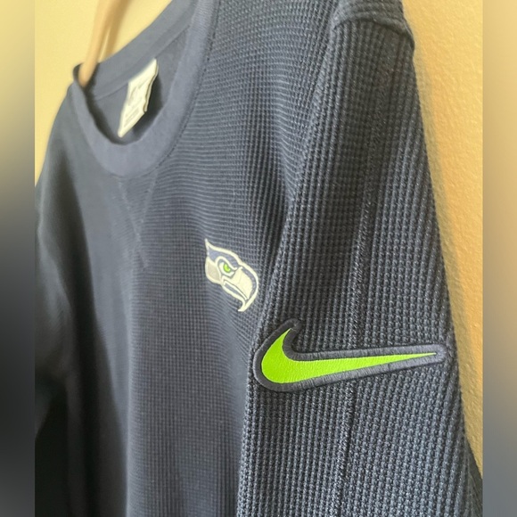 Nike x NFL Seahawks Long Sleeve Thermal in Navy Size Medium - Picture 4 of 9